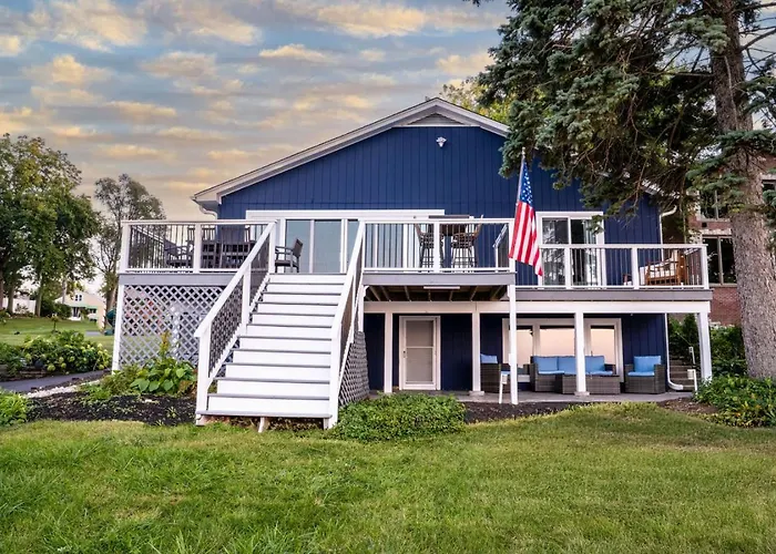 The Blue Sapphire 3br 3ba Luxury Lakefront On Mineola Bay Stunning Views On Chain O Lakes Hébergement de vacances *