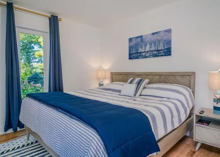 The Blue Sapphire 3br 3ba Luxury Lakefront On Mineola Bay Stunning Views On Chain O Lakes *