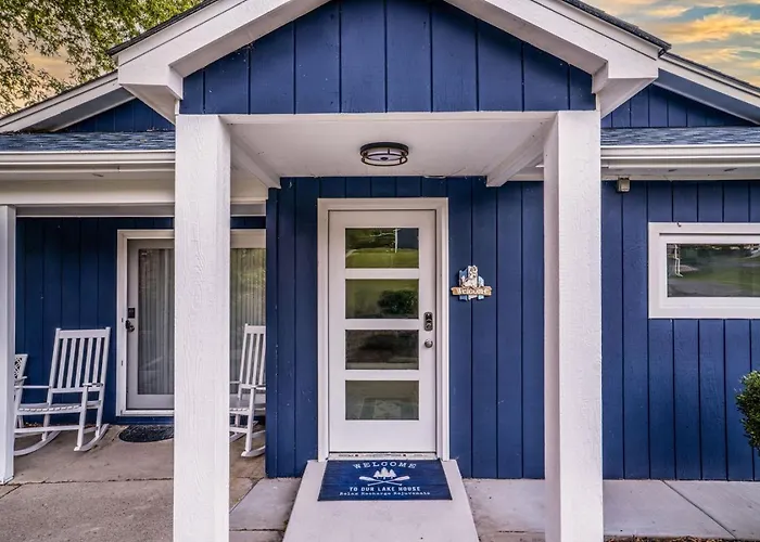 The Blue Sapphire 3br 3ba Luxury Lakefront On Mineola Bay Stunning Views On Chain O Lakes