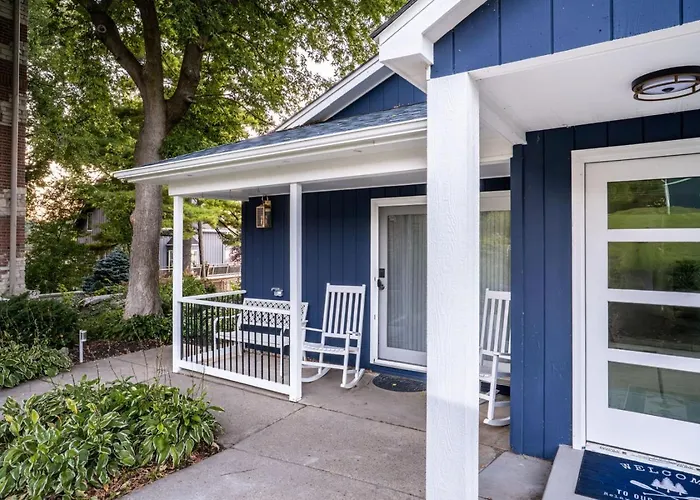 The Blue Sapphire 3br 3ba Luxury Lakefront On Mineola Bay Stunning Views On Chain O Lakes Fox Lake