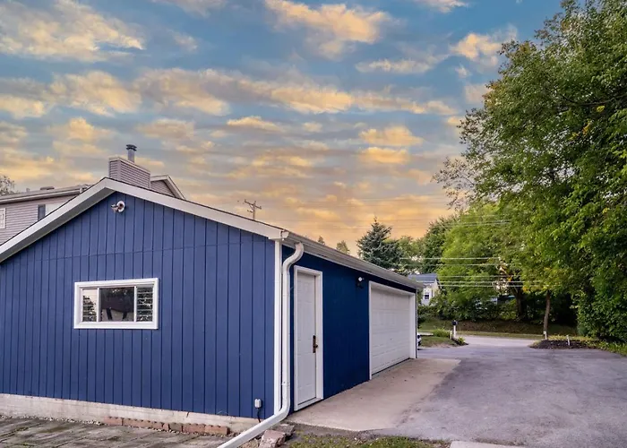 The Blue Sapphire 3br 3ba Luxury Lakefront On Mineola Bay Stunning Views On Chain O Lakes Fox Lake